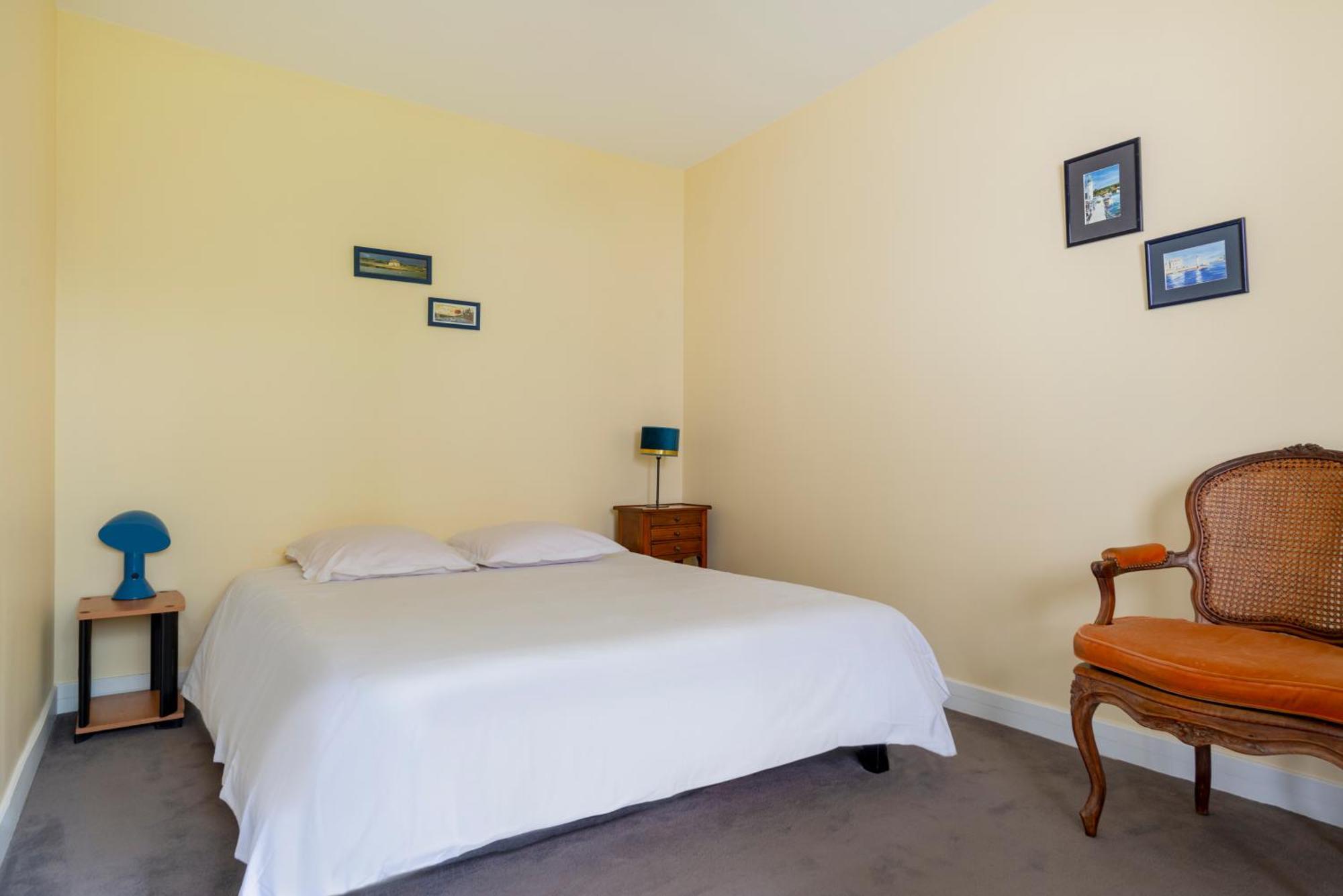 St Germain Vaneau Apartment Paris